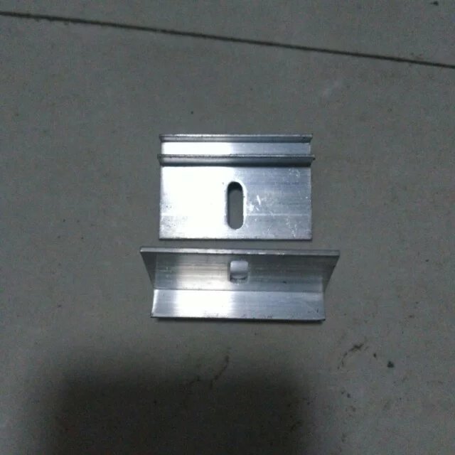 一体板锚固件