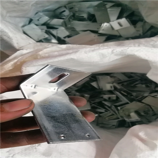 保温装饰一体板挂件