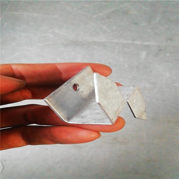 保温装饰一体板挂件